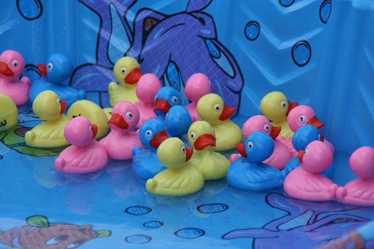 duck pond game at school carnival